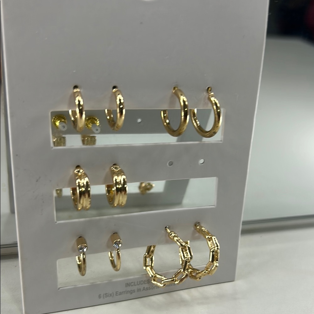 Elegant Gold Hoop Earrings Set not worn